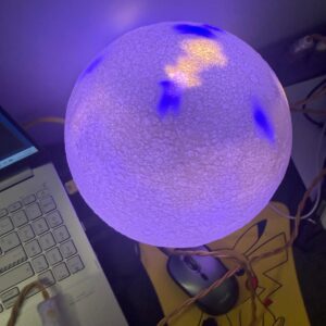Lampada led a forma di luna